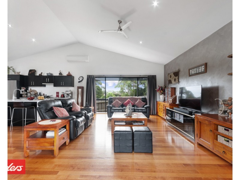14 Tower Hill Court, Kalimna VIC 3909