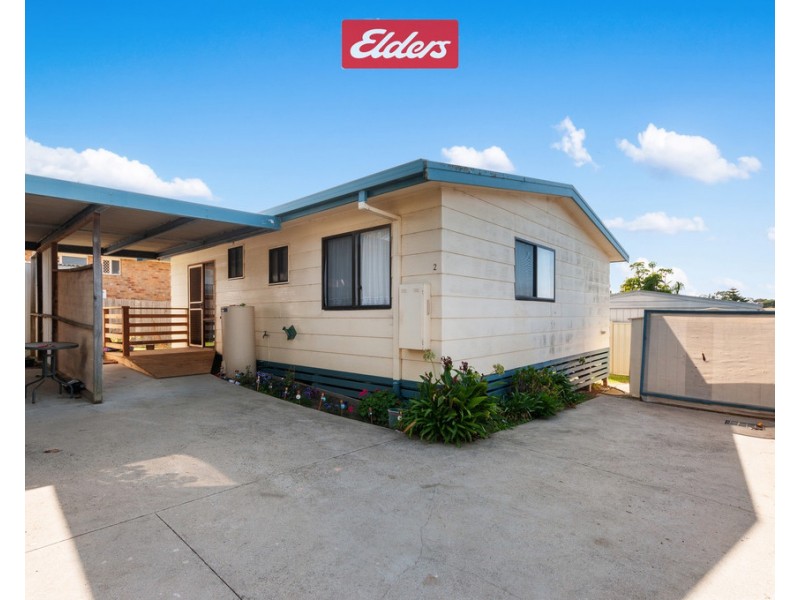 1 and 2/70 Palmers Road, Lakes Entrance VIC 3909