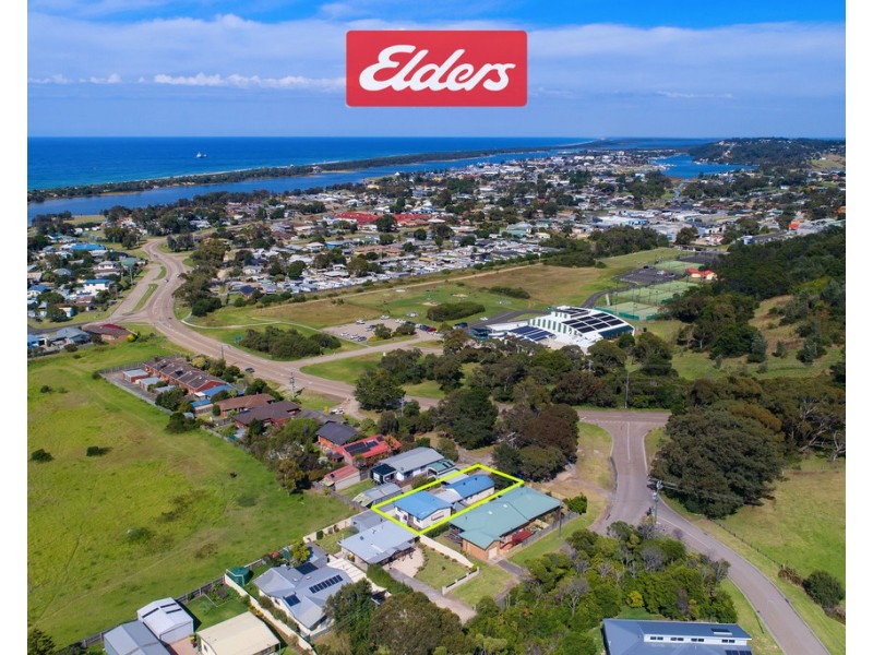 1 and 2/70 Palmers Road, Lakes Entrance VIC 3909