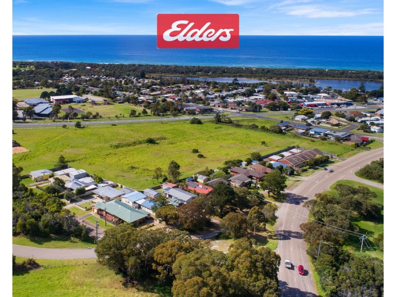 1 and 2/70 Palmers Road, Lakes Entrance VIC 3909