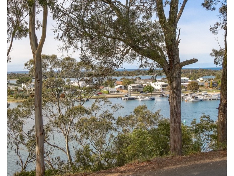 87 Seaview Parade, Kalimna VIC 3909