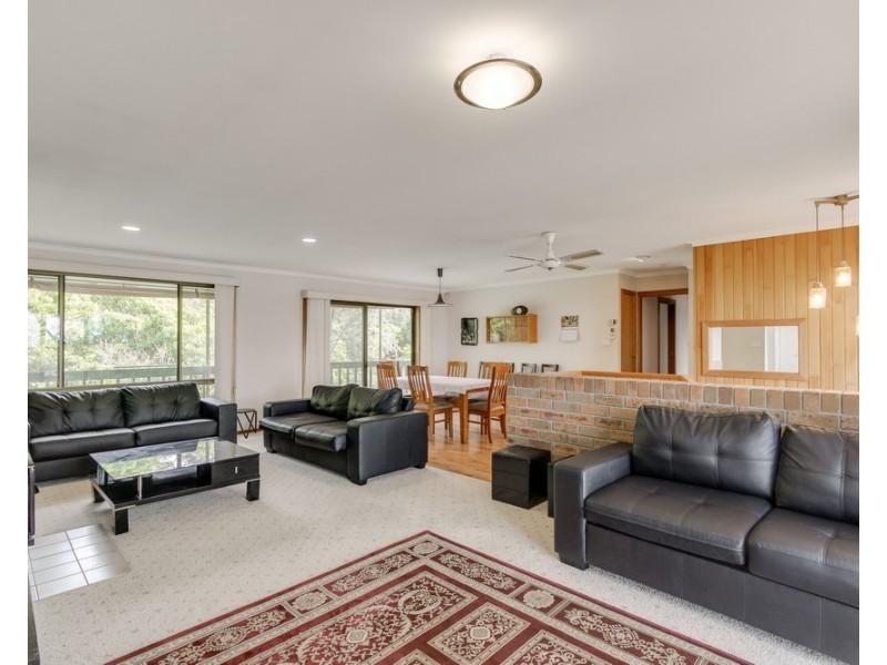 87 Seaview Parade, Kalimna VIC 3909
