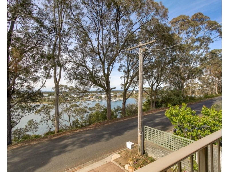 87 Seaview Parade, Kalimna VIC 3909