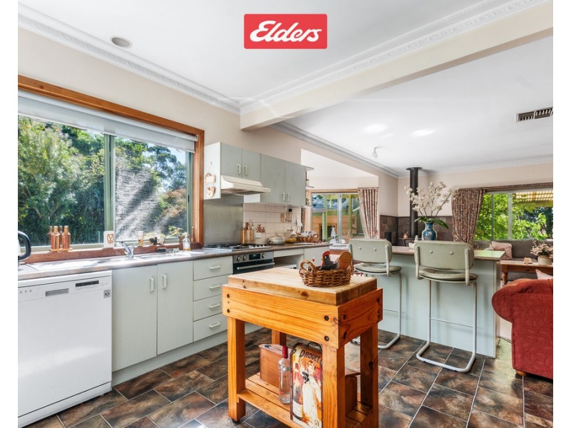 92 Nowa Nowa-Old Buchan Road, Nowa Nowa VIC 3887