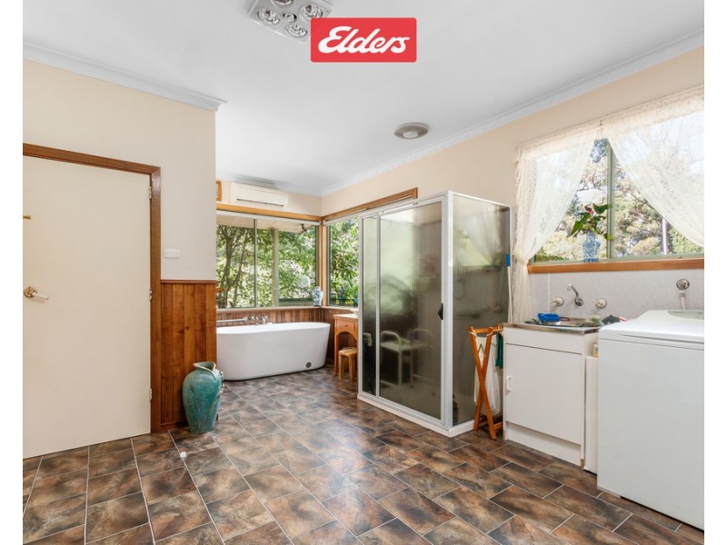 92 Nowa Nowa-Old Buchan Road, Nowa Nowa VIC 3887