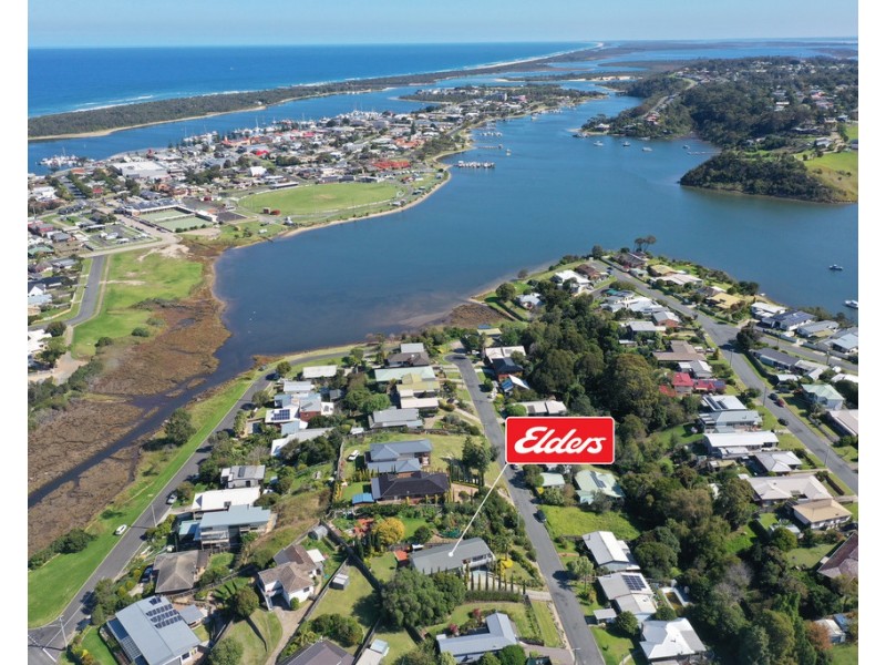 5 View Street, Lakes Entrance VIC 3909