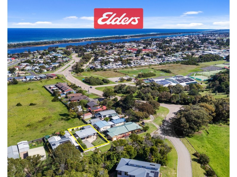 10 Golf Links Road, Lakes Entrance VIC 3909
