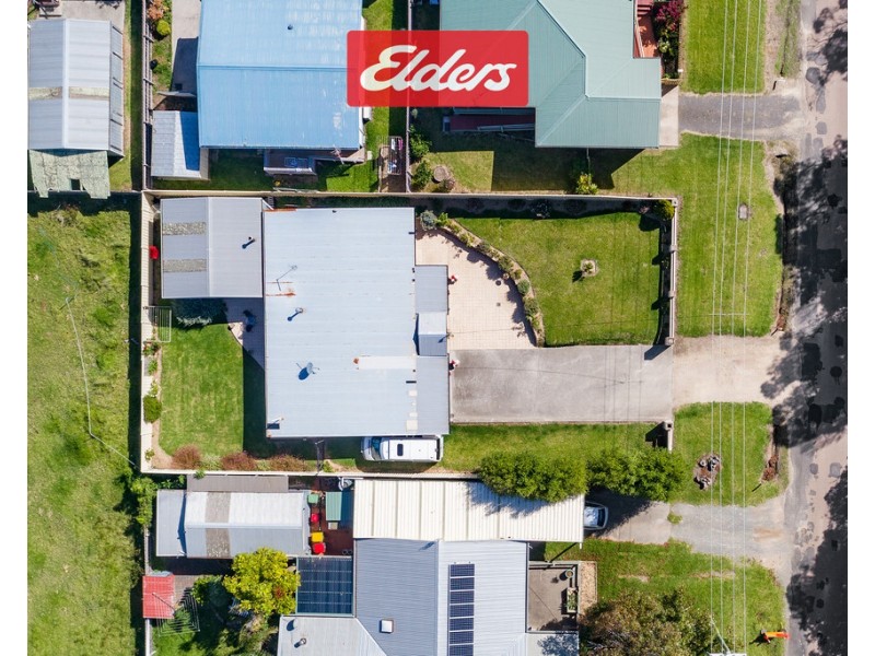 10 Golf Links Road, Lakes Entrance VIC 3909