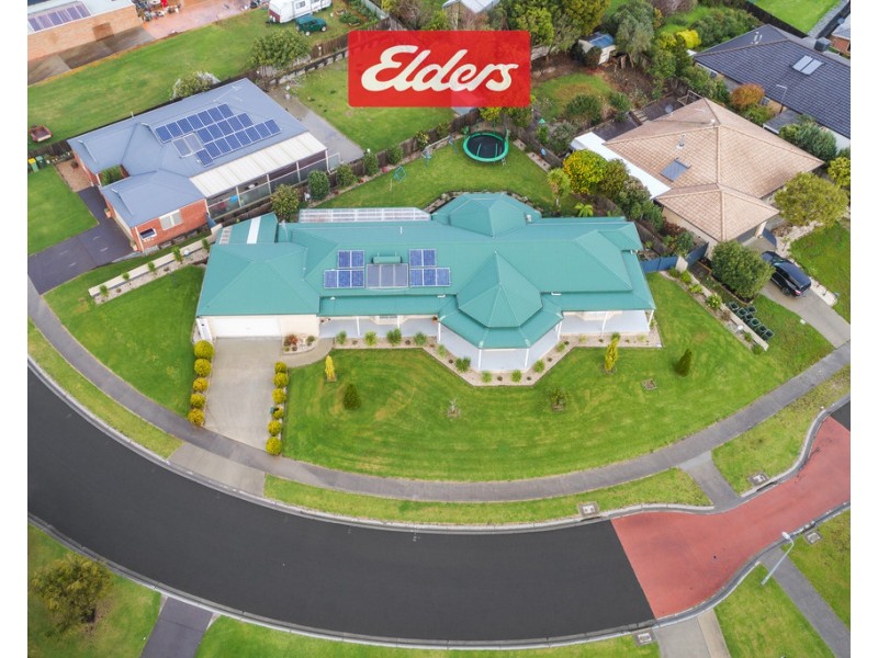 90 Stirling Drive, Lakes Entrance VIC 3909