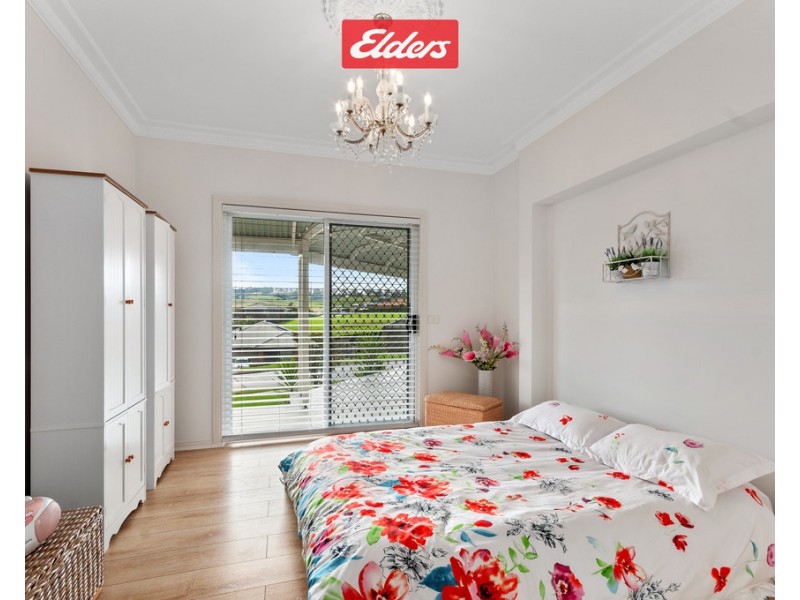 90 Stirling Drive, Lakes Entrance VIC 3909