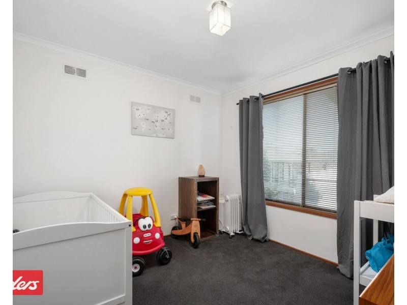 7 Bassett Road, Lakes Entrance VIC 3909