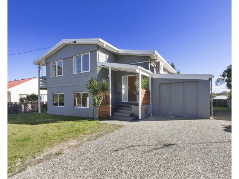 183 Princes Highway, Lakes Entrance VIC 3909