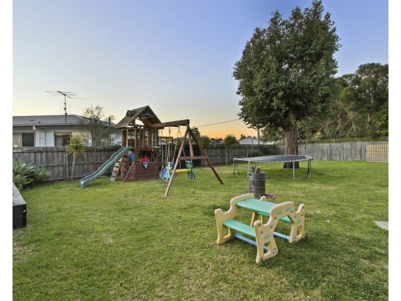 183 Princes Highway, Lakes Entrance VIC 3909