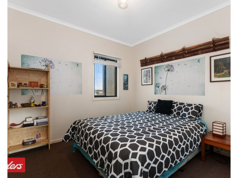 8/83 Esplanade, Lakes Entrance VIC 3909