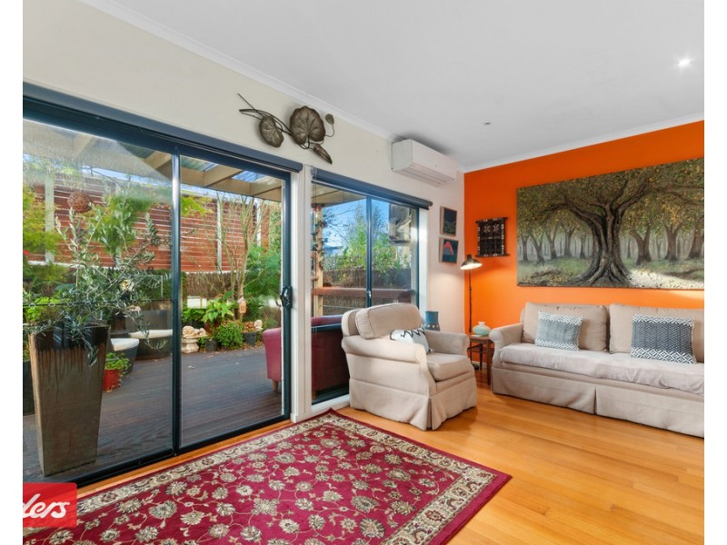 8/83 Esplanade, Lakes Entrance VIC 3909