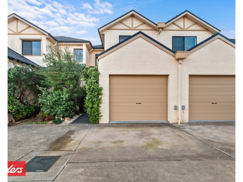 8/83 Esplanade, Lakes Entrance VIC 3909