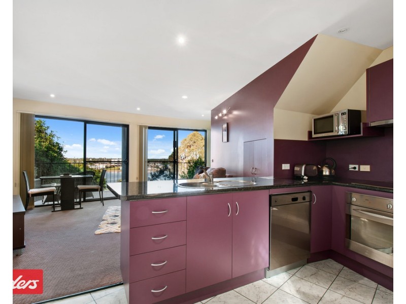 3/15 Clara Street, Kalimna VIC 3909