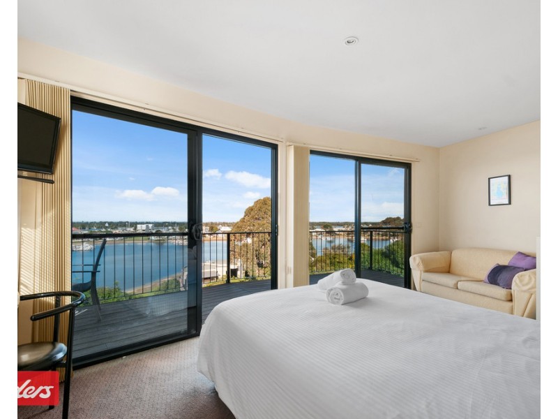 3/15 Clara Street, Kalimna VIC 3909