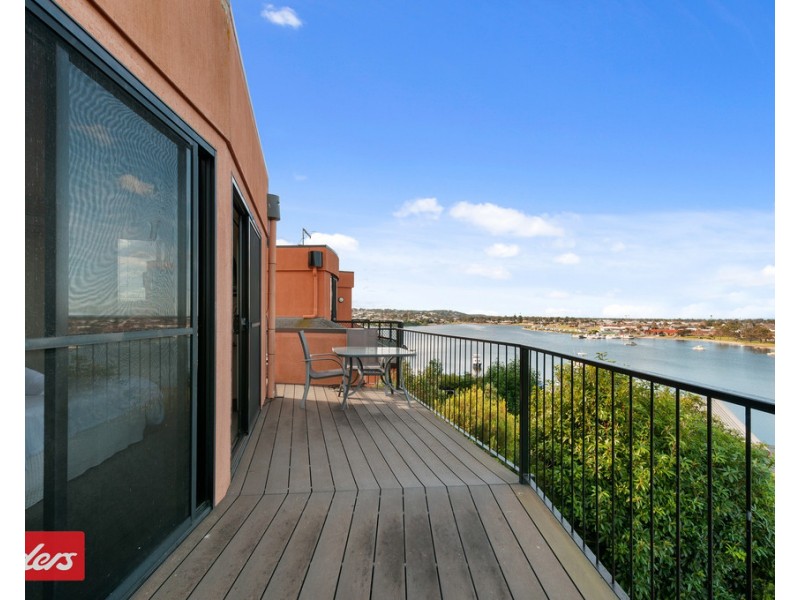 3/15 Clara Street, Kalimna VIC 3909