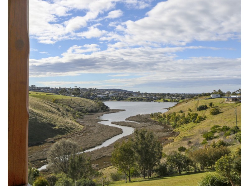 157 Albatross Road, Lakes Entrance VIC 3909