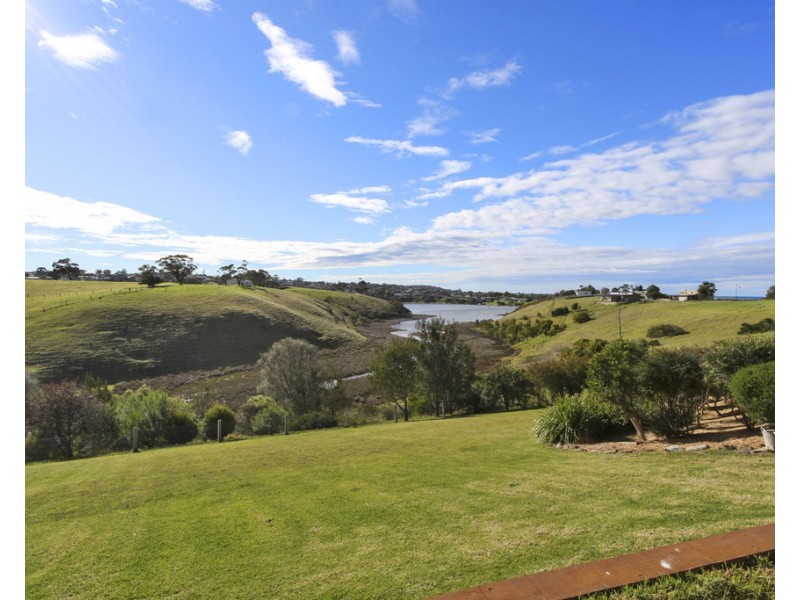 157 Albatross Road, Lakes Entrance VIC 3909