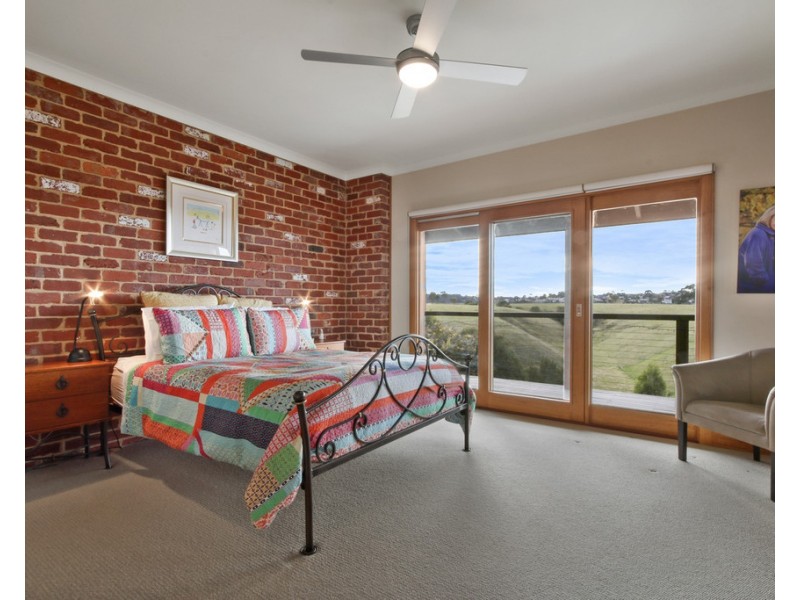 157 Albatross Road, Lakes Entrance VIC 3909