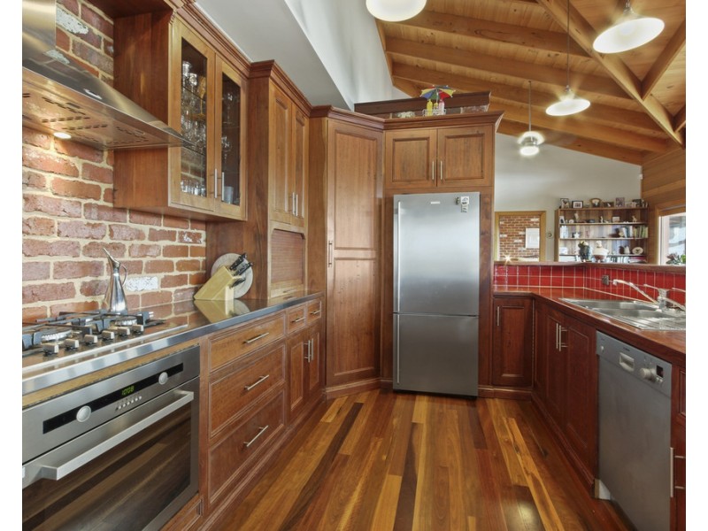 157 Albatross Road, Lakes Entrance VIC 3909