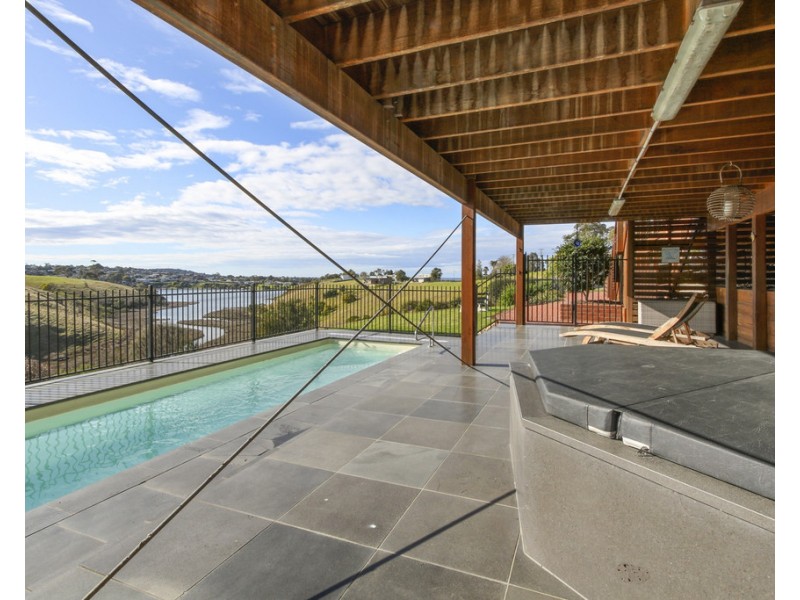 157 Albatross Road, Lakes Entrance VIC 3909