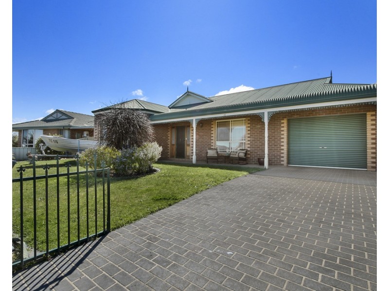 24 McCue Road, Kalimna VIC 3909