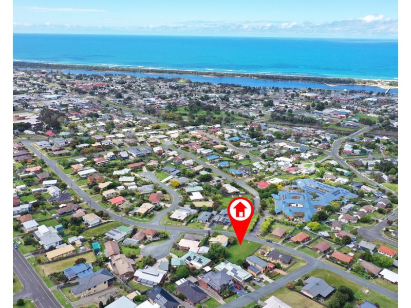 36 Lakeview Drive, Lakes Entrance VIC 3909