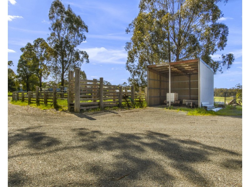 71 Baades Road, Lakes Entrance VIC 3909