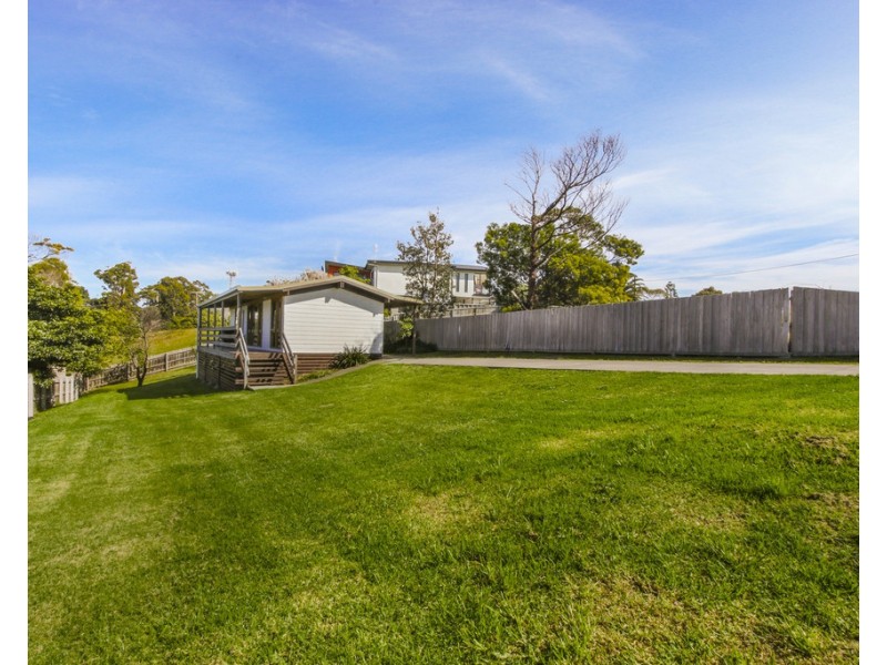 9 Point Road, Lakes Entrance VIC 3909
