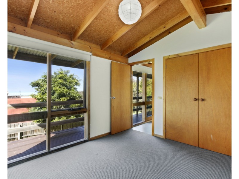 9 Point Road, Lakes Entrance VIC 3909
