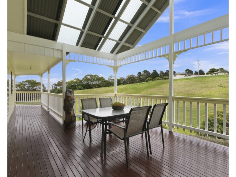 9 Sea-Lakes Close, Lakes Entrance VIC 3909