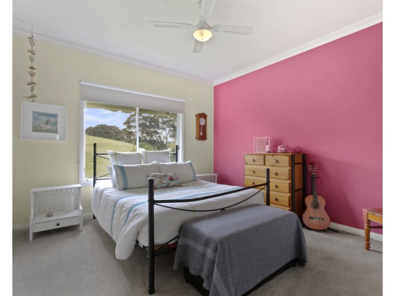 9 Sea-Lakes Close, Lakes Entrance VIC 3909