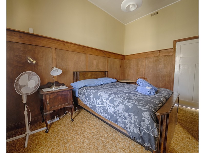 64-70 Johnston Street, Ensay VIC 3895