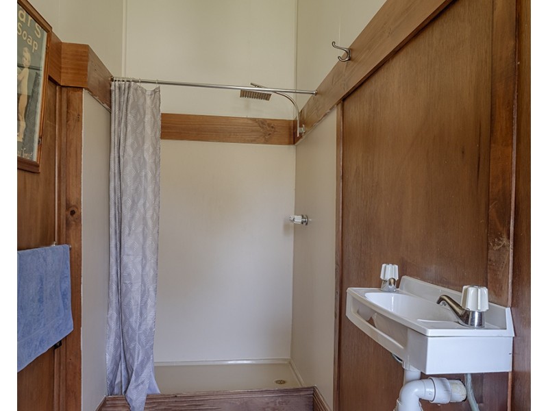 64-70 Johnston Street, Ensay VIC 3895