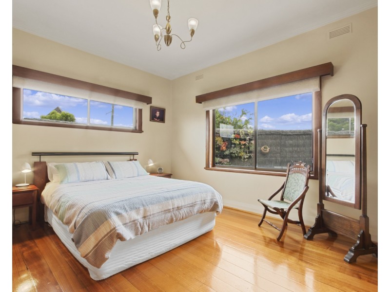 13 Orme Street, Lakes Entrance VIC 3909