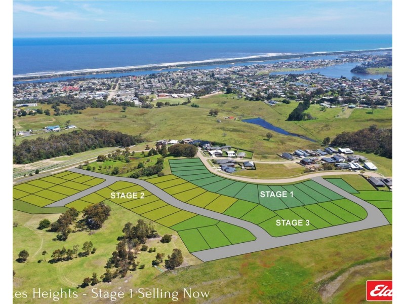 52 COUNTRY CLUB DRIVE, Lakes Entrance VIC 3909