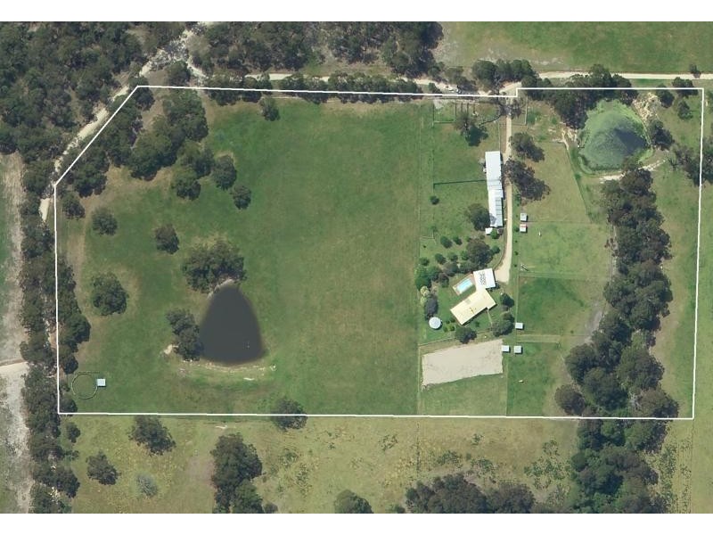 140 Hoggs Lane, Lakes Entrance VIC 3909