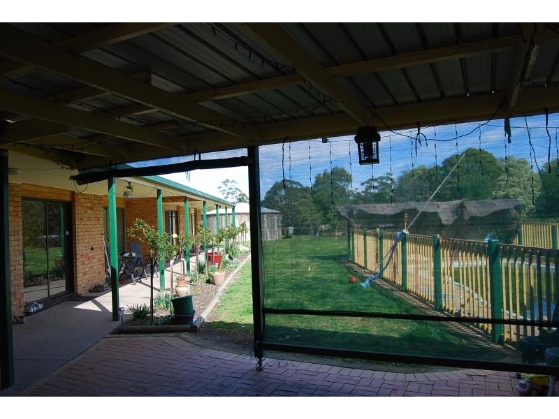 140 Hoggs Lane, Lakes Entrance VIC 3909