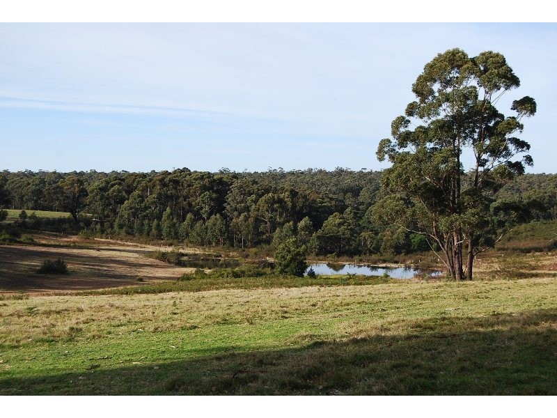 2400 Princes Hwy, Lakes Entrance VIC 3909