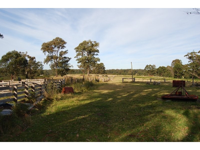 2400 Princes Hwy, Lakes Entrance VIC 3909