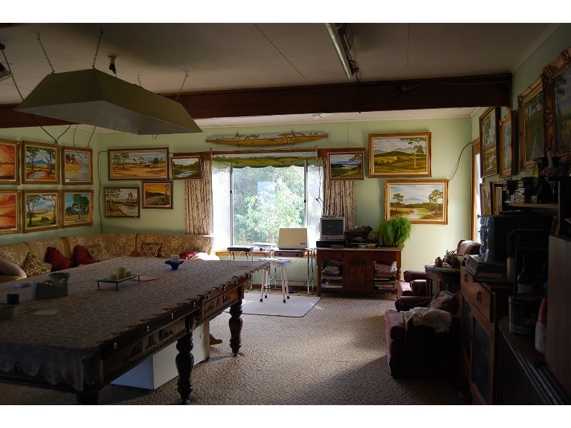 2400 Princes Hwy, Lakes Entrance VIC 3909