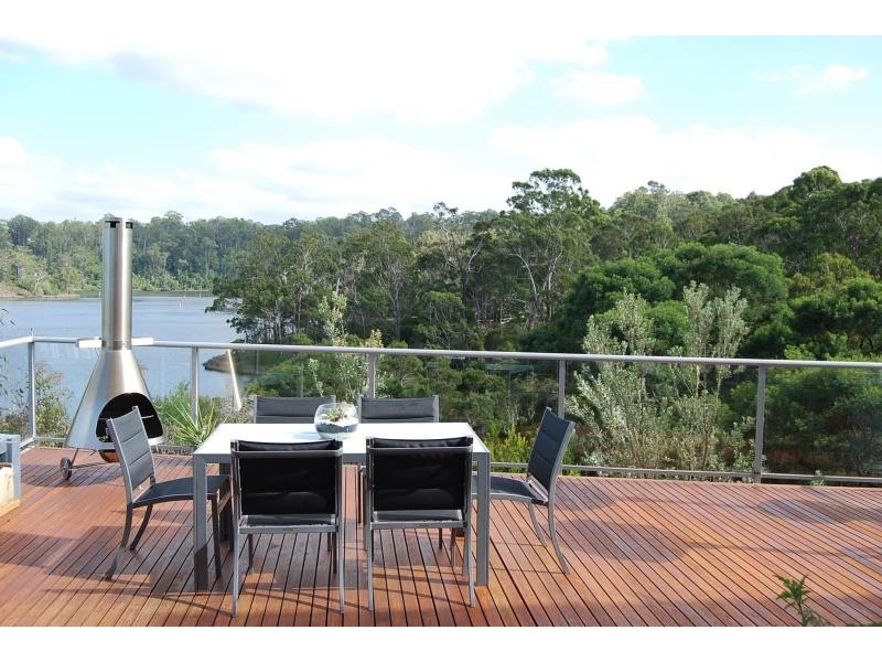 22 Tarra Drive, Lakes Entrance VIC 3909