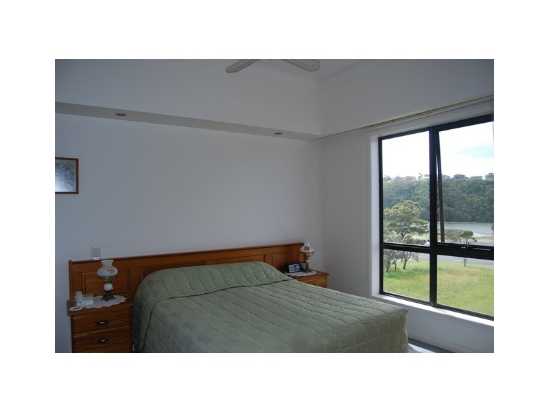 Unit 502/1 Esplanade, Lakes Entrance VIC 3909