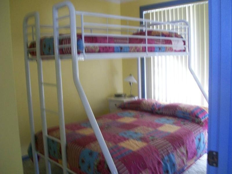 16 Fish Street, Lakes Entrance VIC 3909