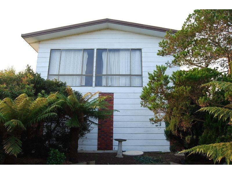 198 Thorpes Lane, Lakes Entrance VIC 3909