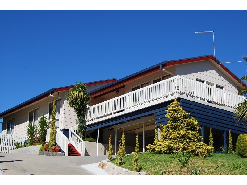 5 View Street, Lakes Entrance VIC 3909