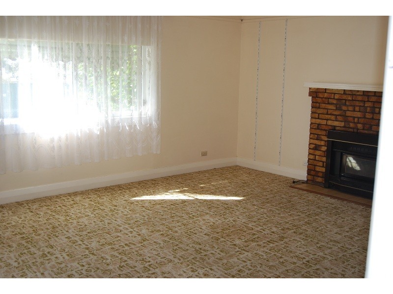 67 Carpenter Street, Lakes Entrance VIC 3909